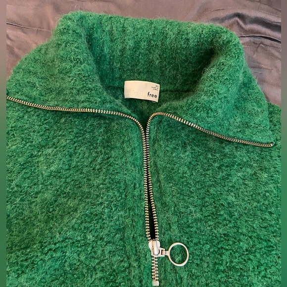 Aritzia Wool Gwyneth Sweater - Picture 5 of 8